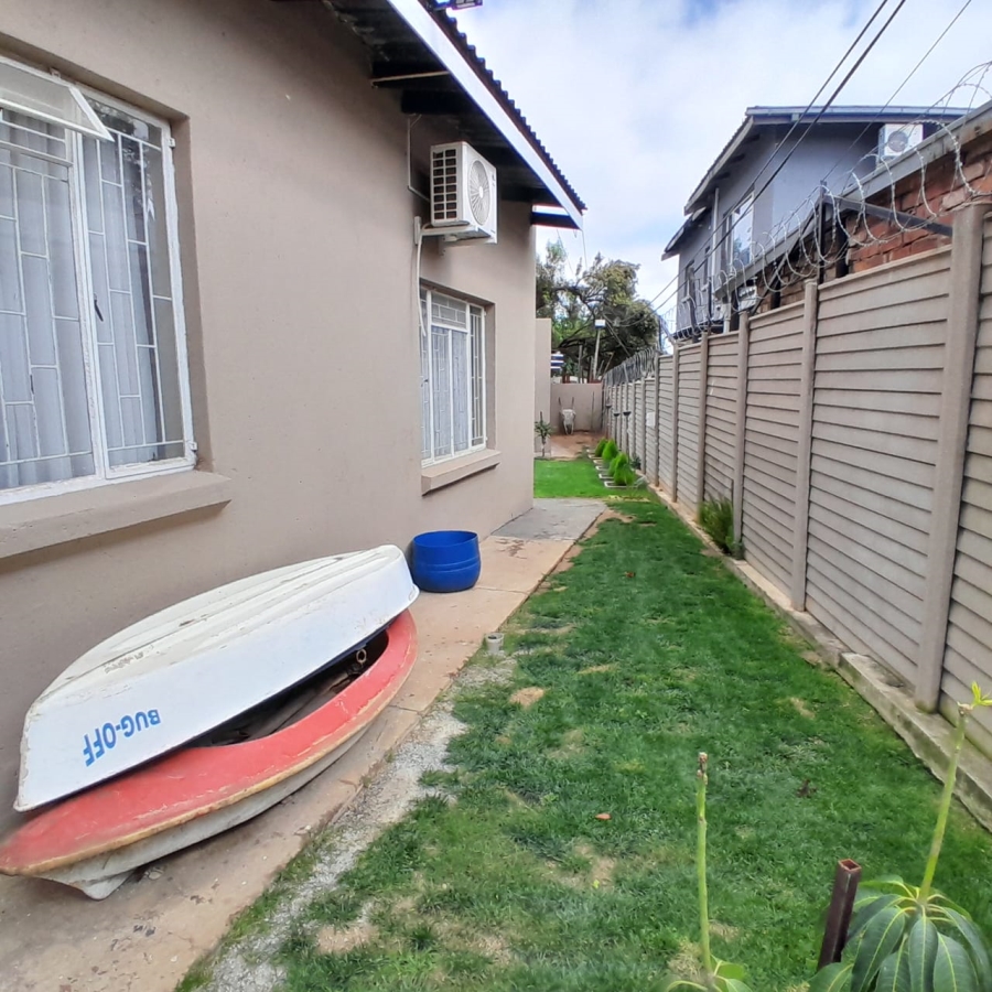 3 Bedroom Property for Sale in Bodorp North West